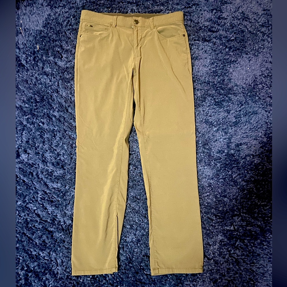 Dress pants for all weather. Thea pants are comfortable , stylish and practical